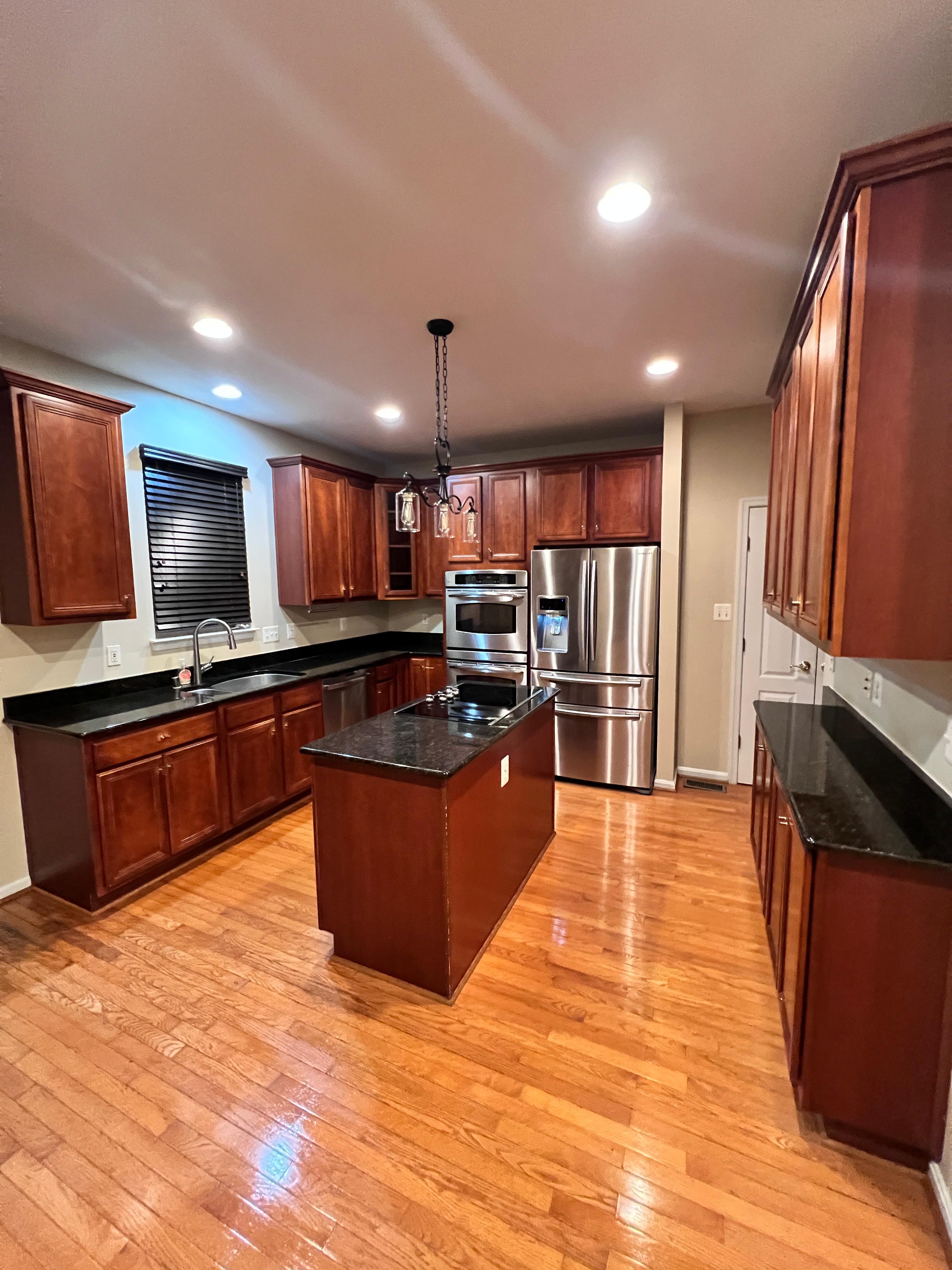 Window cleaning service Baltimore - crystal clear windows by professional cleaners